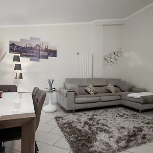 Prestige , Viareggio Italia